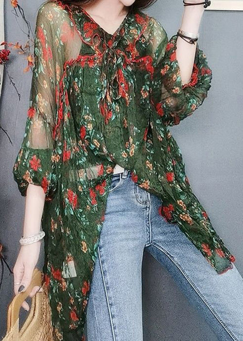 Beautifully Crafted Blouse in a Classic Style