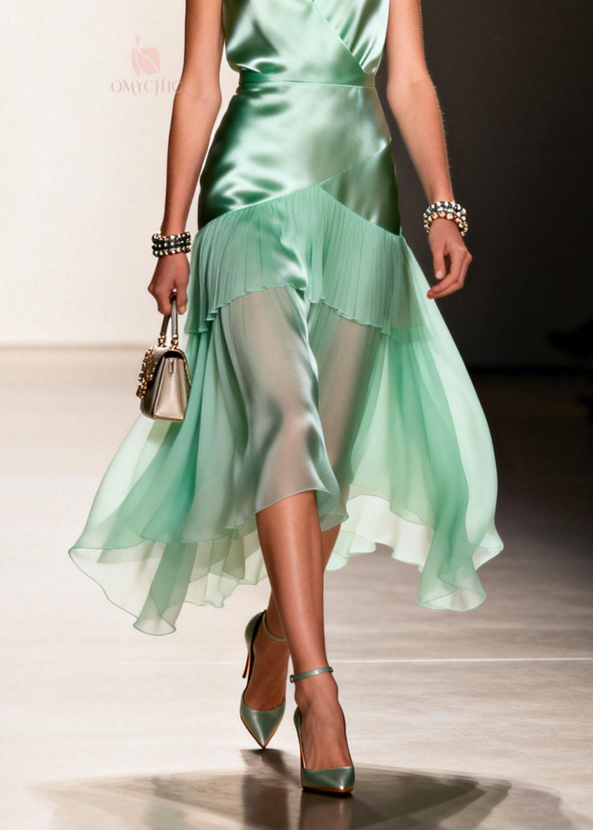 Effortlessly Elegant Dress with a Timeless Design
