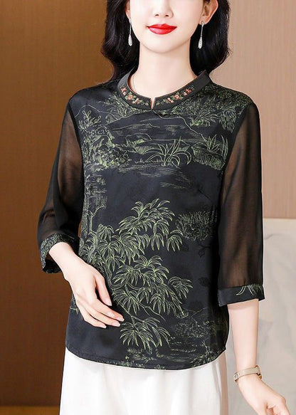 Classic Vintage Top with a Flattering Fit