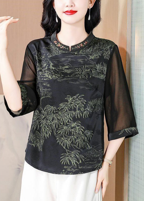 Classic Vintage Top with a Flattering Fit