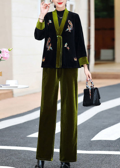 Classic Vintage Pants with a Flattering Fit