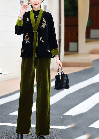 Classic Vintage Pants with a Flattering Fit