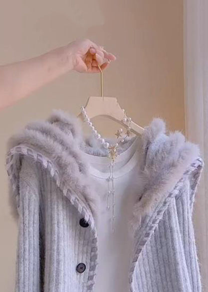 Beautifully Finished Coat in a Timeless Design
