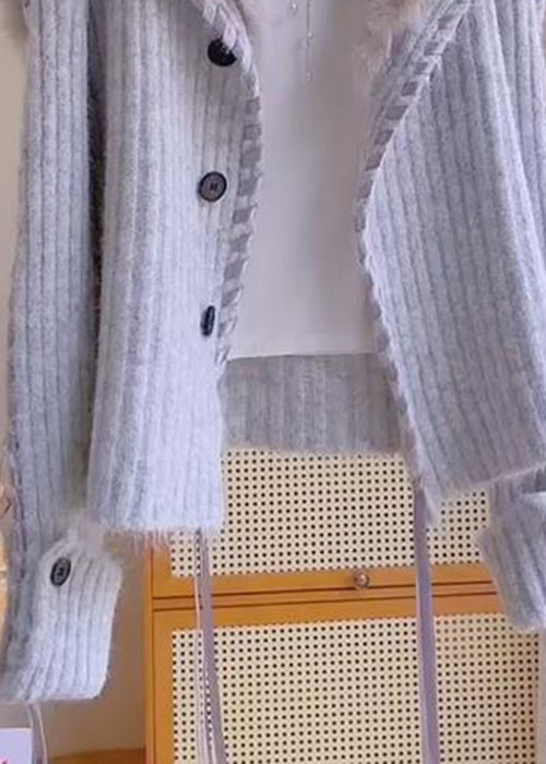 Beautifully Finished Coat in a Timeless Design