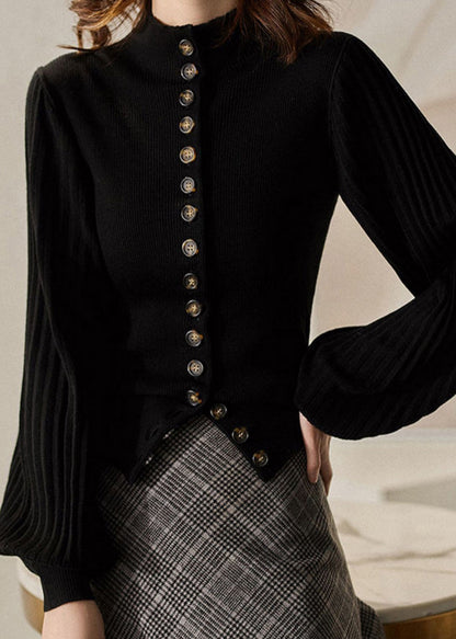 Beautifully Finished Top in a Timeless Design