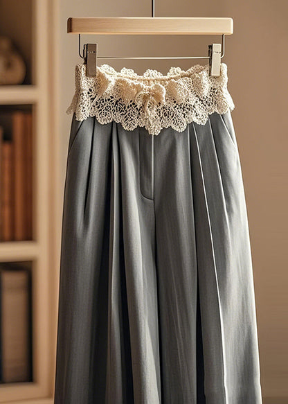 Classic Vintage Pants with a Flattering Fit