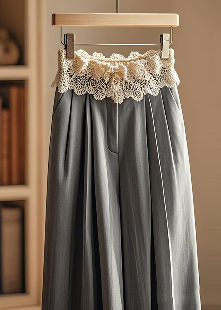 Classic Vintage Pants with a Flattering Fit