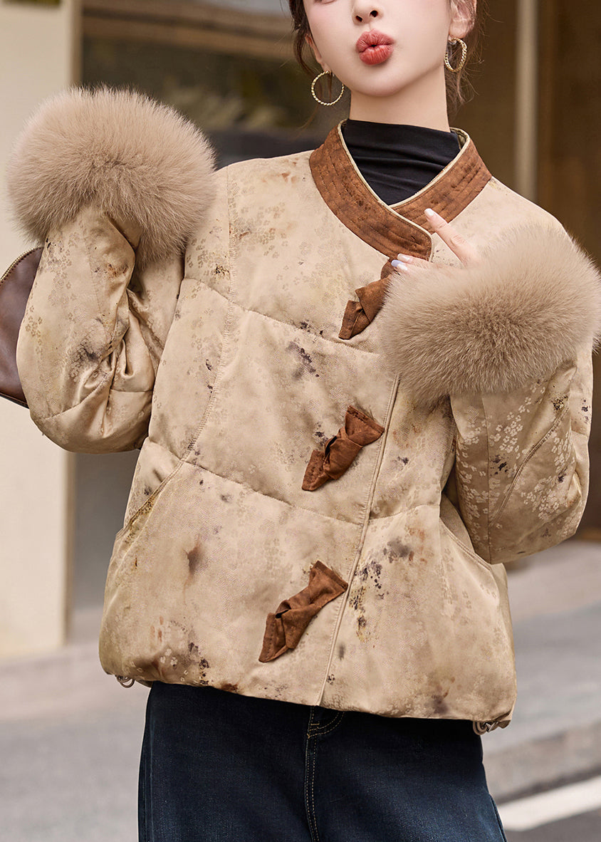 Classic Vintage & Enduringly Stylish Coat