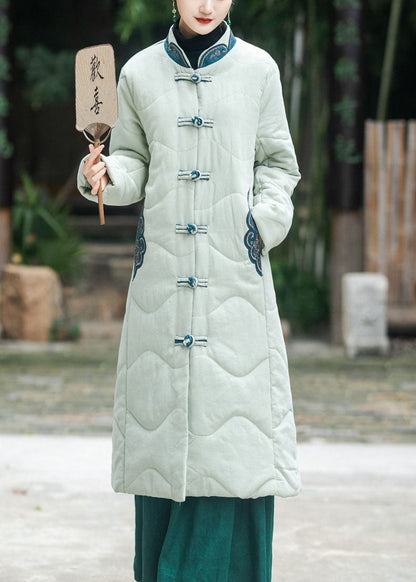 Beautifully Finished Coat in a Timeless Design