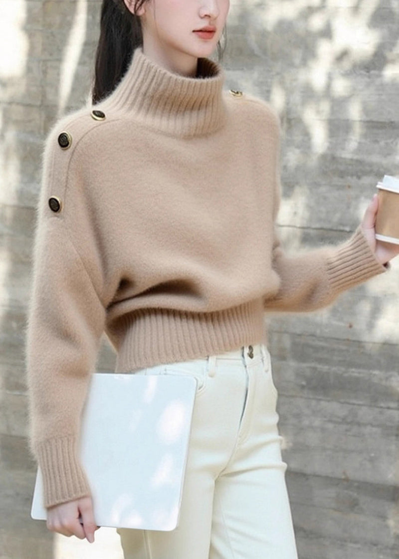 Classic Vintage Sweater with a Flattering Fit