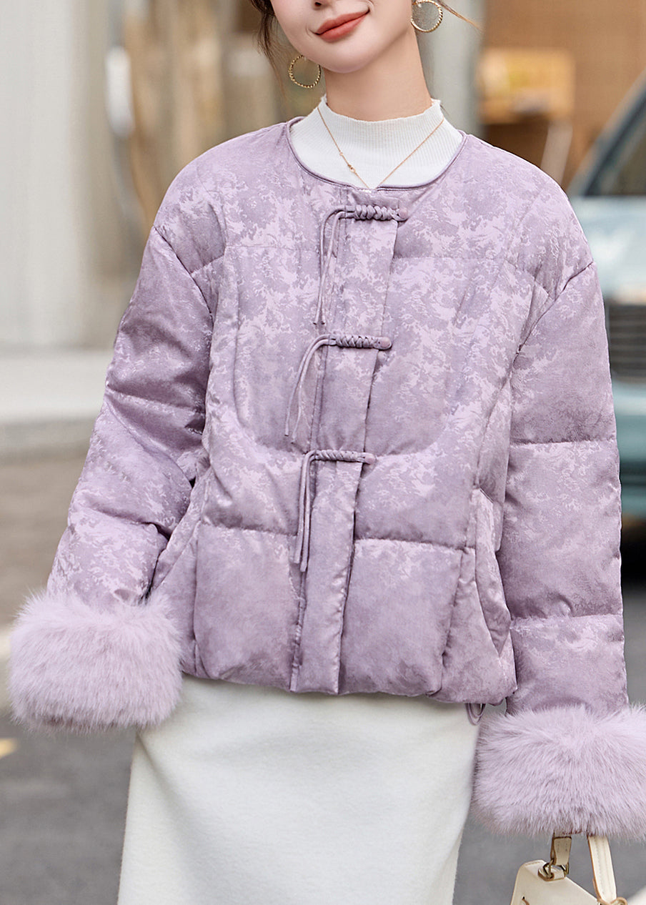 Well Tailored Coat with a Graceful Silhouette