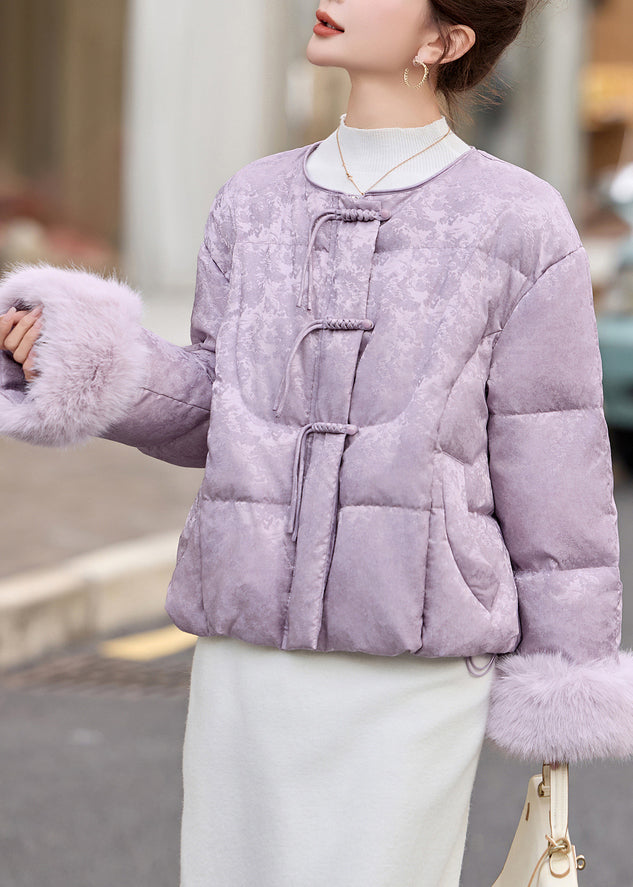 Well Tailored Coat with a Graceful Silhouette
