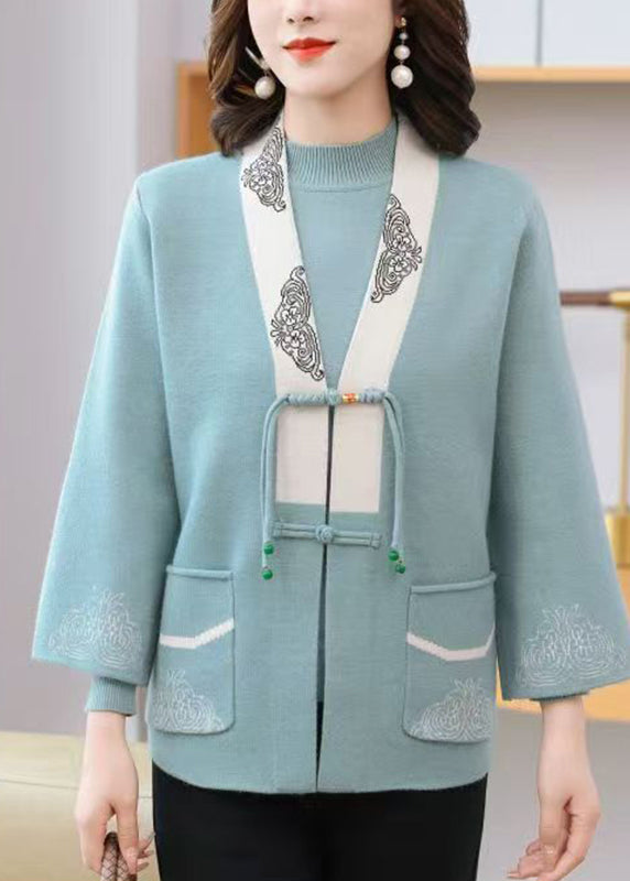 Classic Vintage & Enduringly Stylish Cardigan