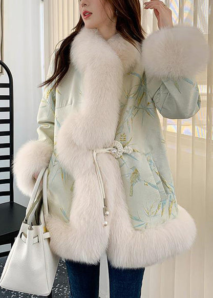 Effortlessly Elegant Coat with a Timeless Design