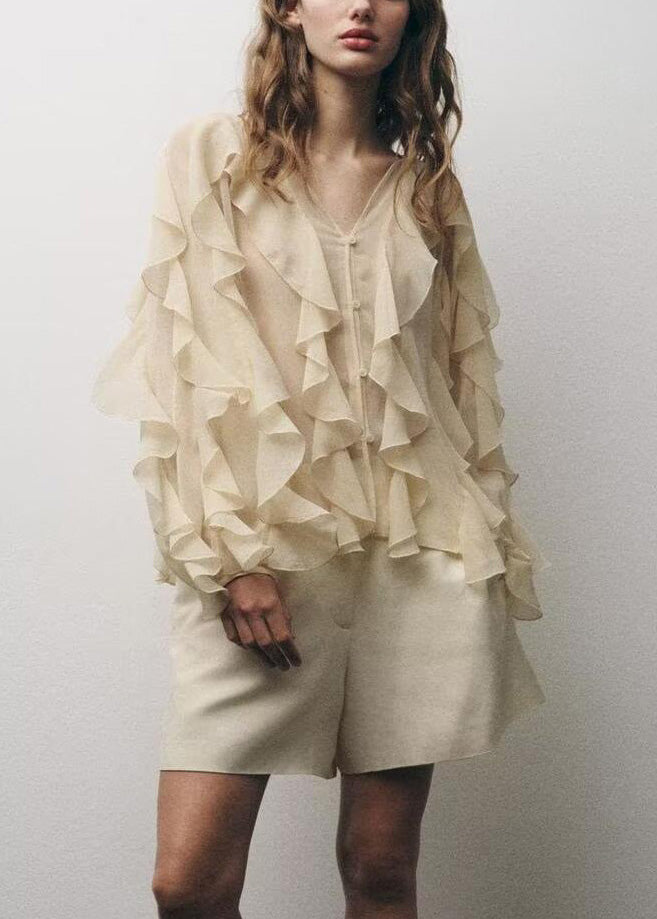Classic Vintage Shirt with a Flattering Fit