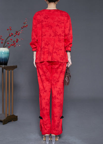 Sophisticated Garment with a Clean Classic Look