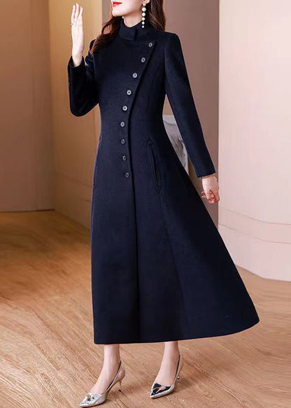 Gracefully Styled Coat for Any Occasion