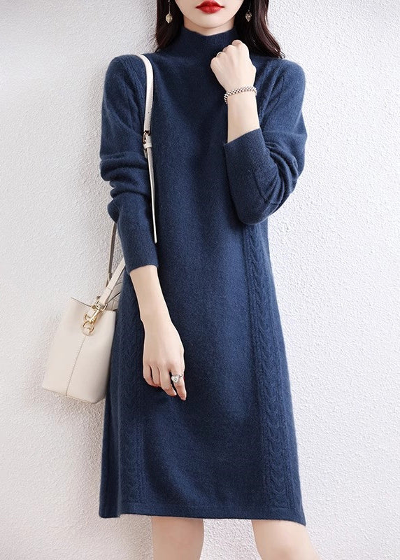 Well Tailored Sweater with a Graceful Silhouette
