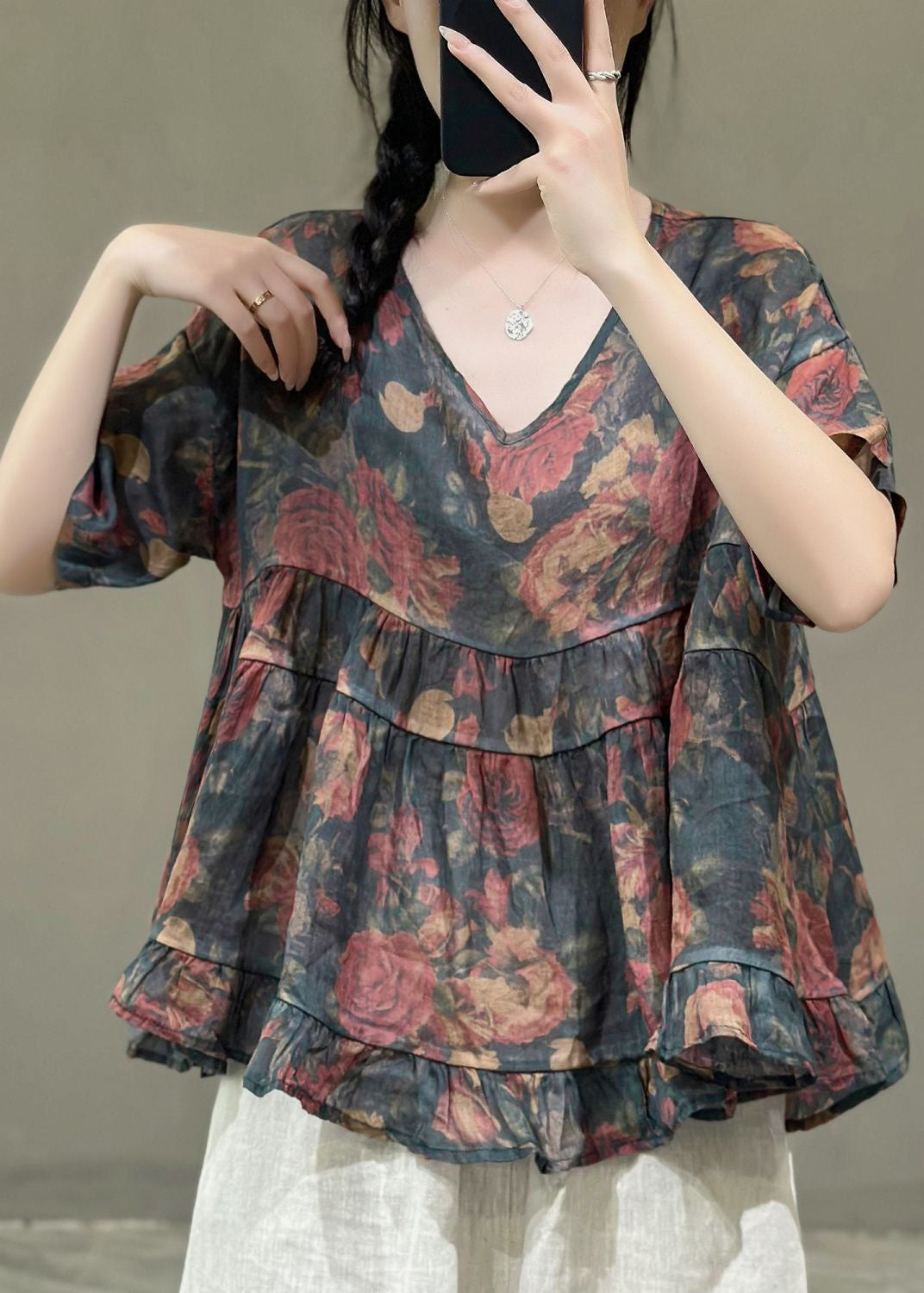Beautifully Finished Top in a Timeless Design