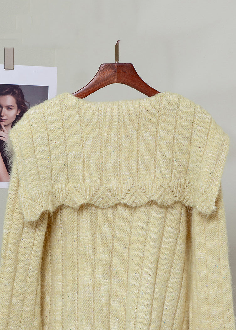 Beautifully Finished Sweater in a Timeless Design