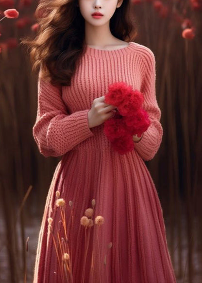 Well Tailored Sweater with a Graceful Silhouette