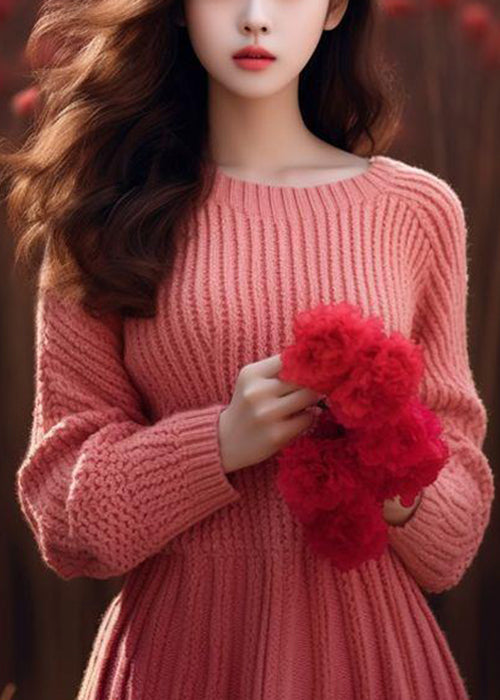 Well Tailored Sweater with a Graceful Silhouette