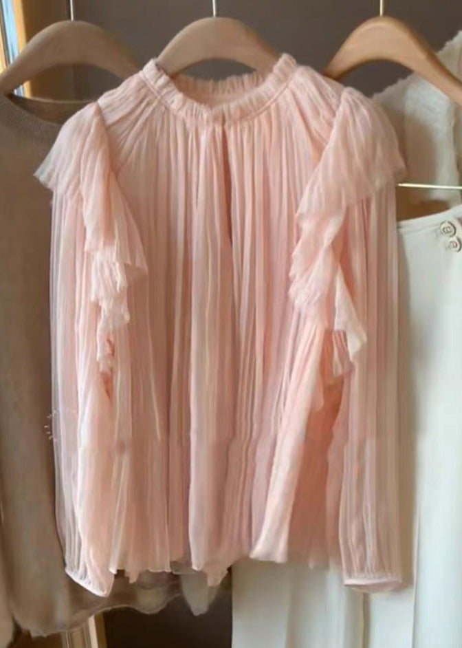 Well Tailored Top with a Graceful Silhouette