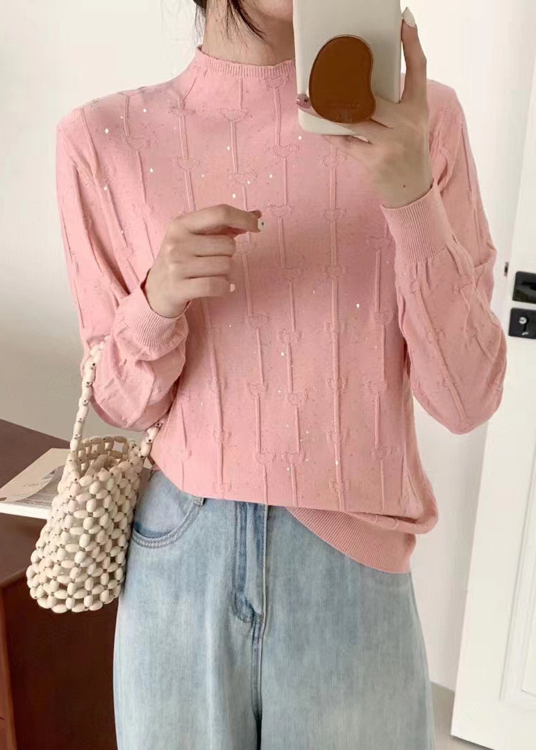 Classic Vintage Sweater with a Flattering Fit