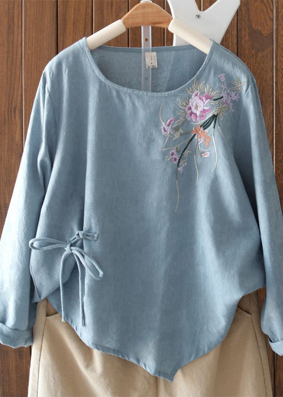 Elegantly Styled Blouse for Everyday Wear