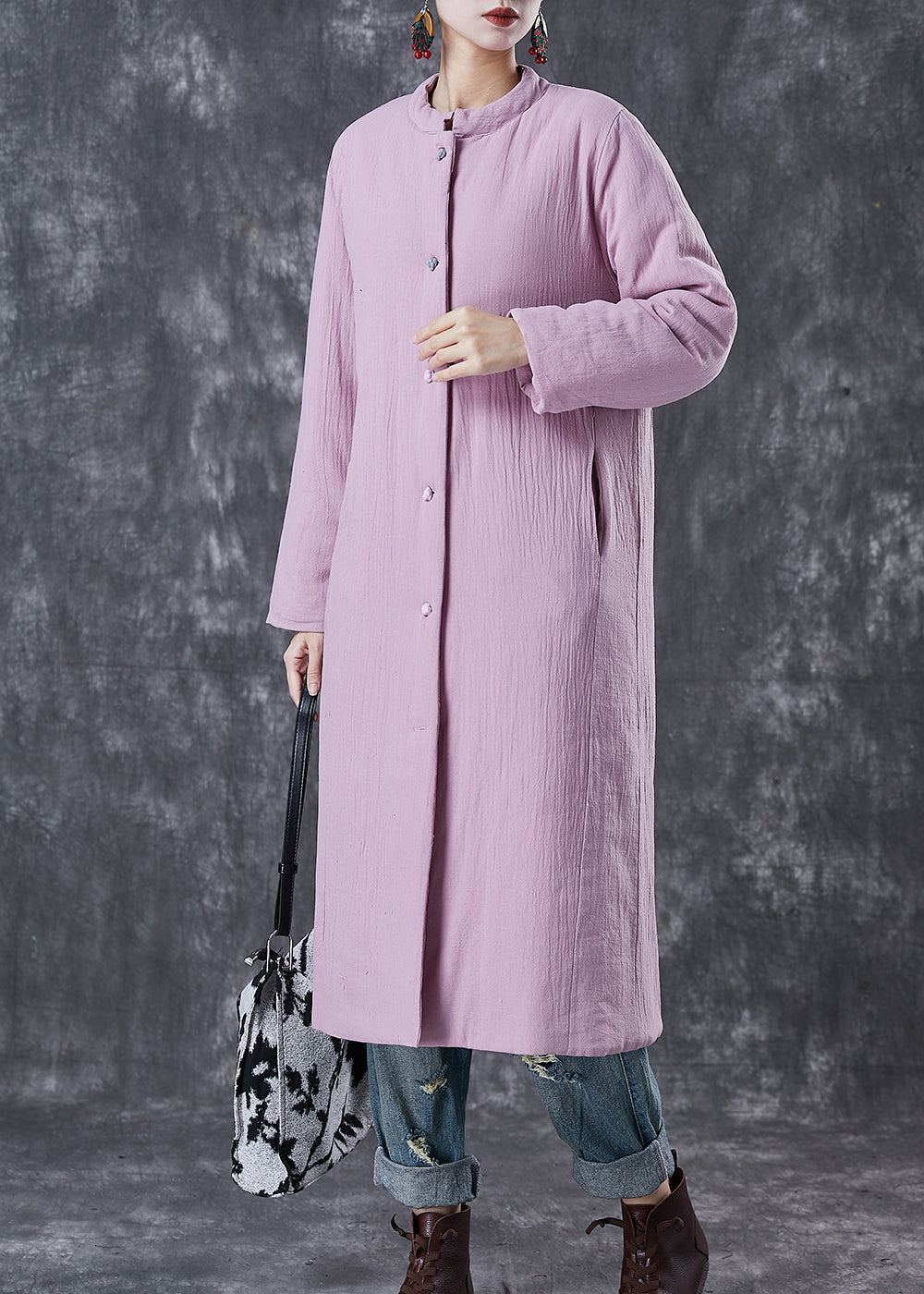 Well Tailored Coat with a Graceful Silhouette