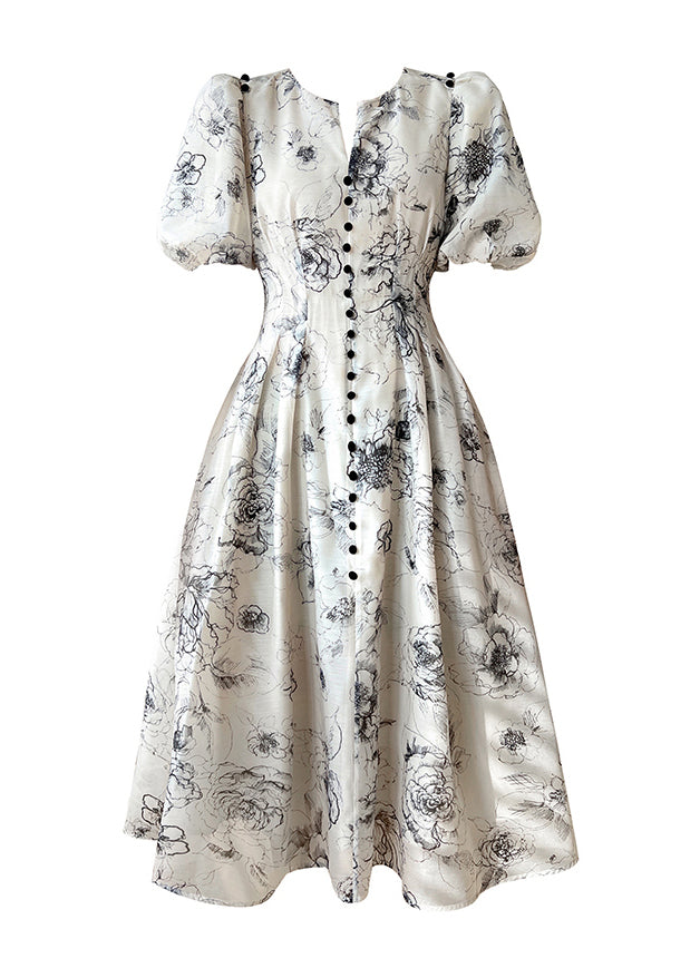 Effortlessly Elegant Dress with a Timeless Design