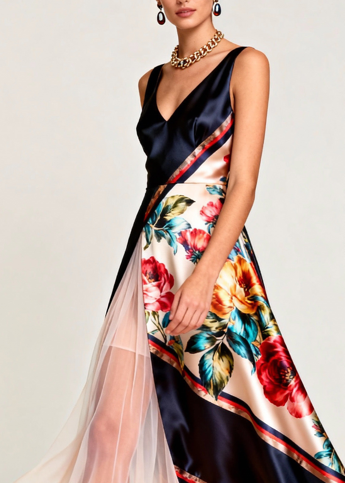 Sophisticated Dress with a Clean Classic Look