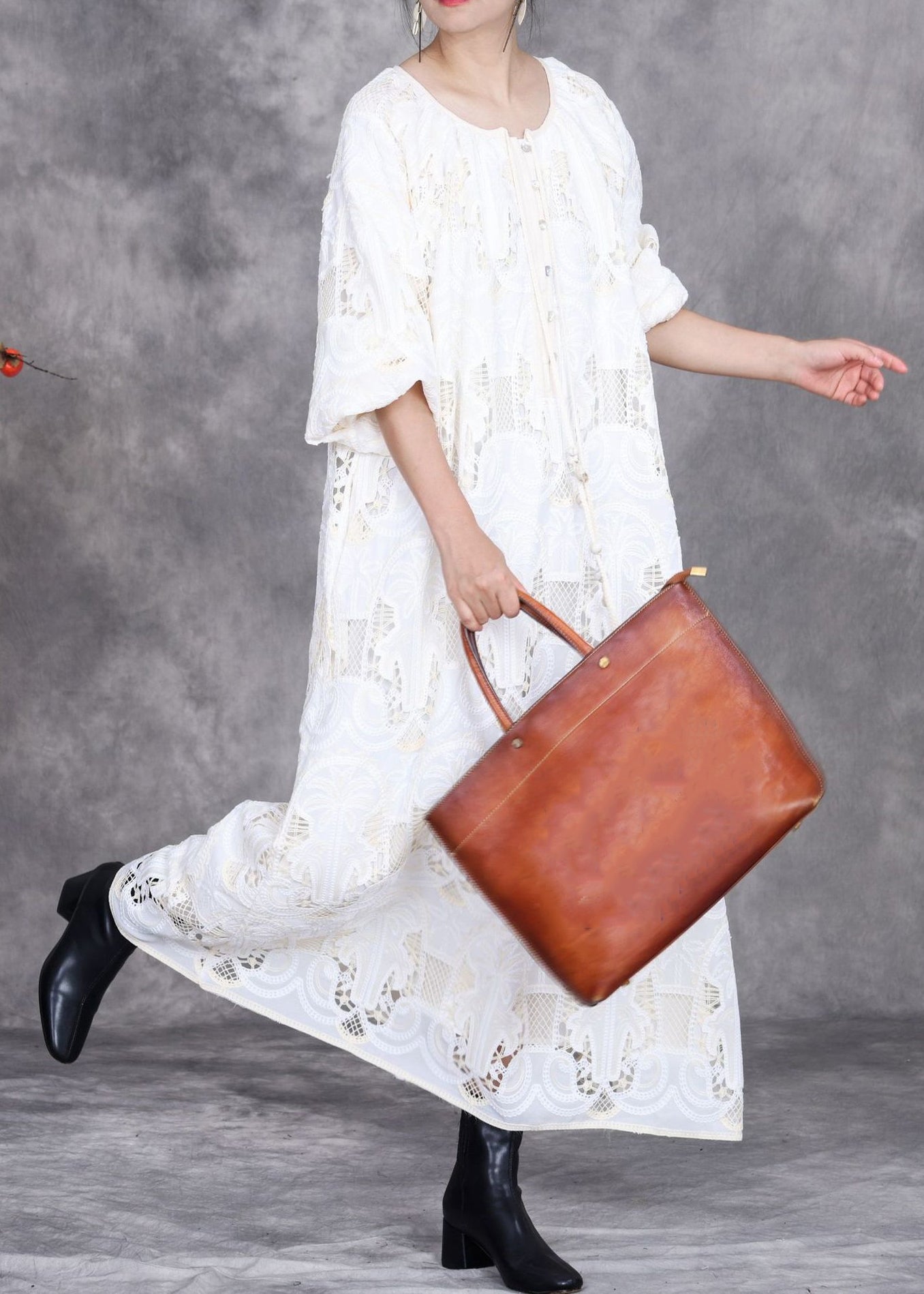 Effortlessly Elegant Dress with a Timeless Design