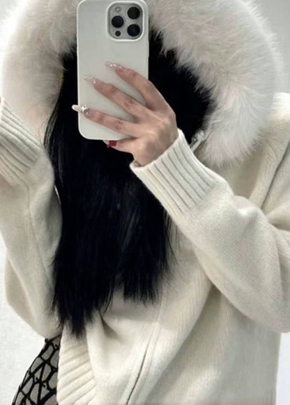 Well Tailored Coat with a Graceful Silhouette