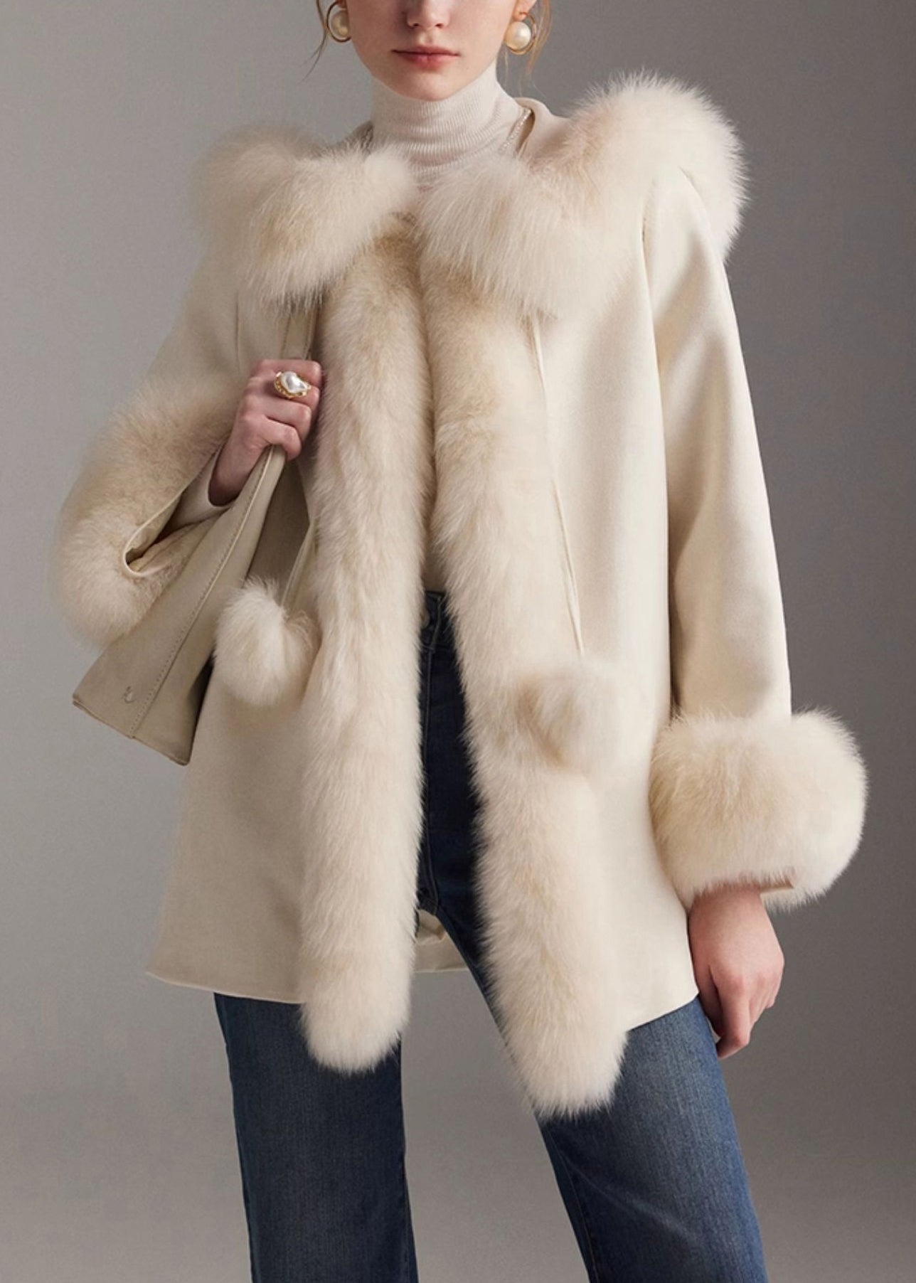 Elegantly Styled Coat for Everyday Wear