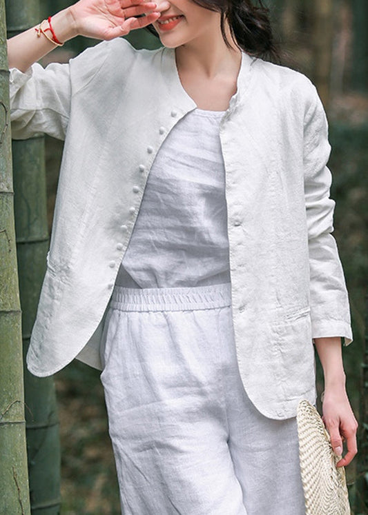 Effortlessly Elegant Coat with a Timeless Design