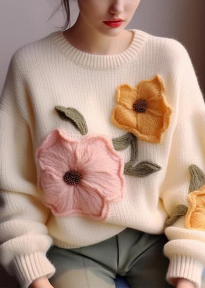 Effortlessly Elegant Sweater with a Timeless Design