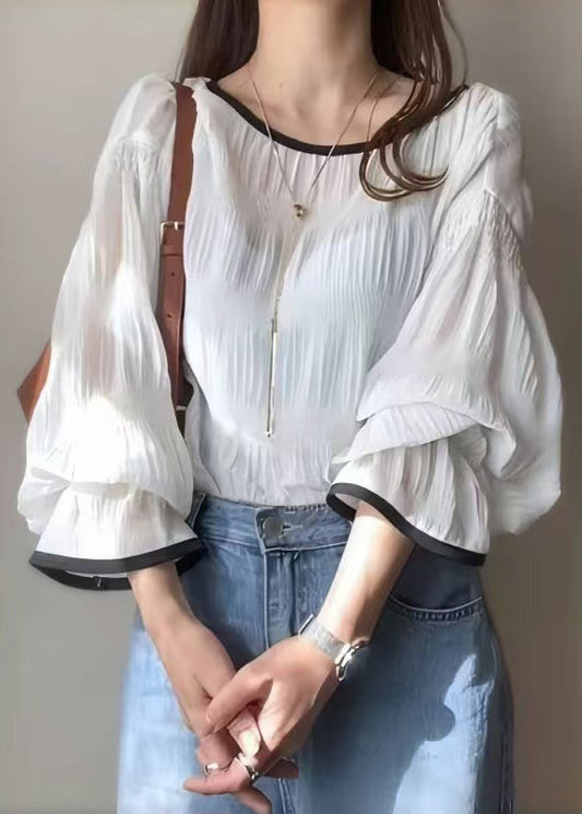 Effortlessly Elegant Shirt with a Timeless Design