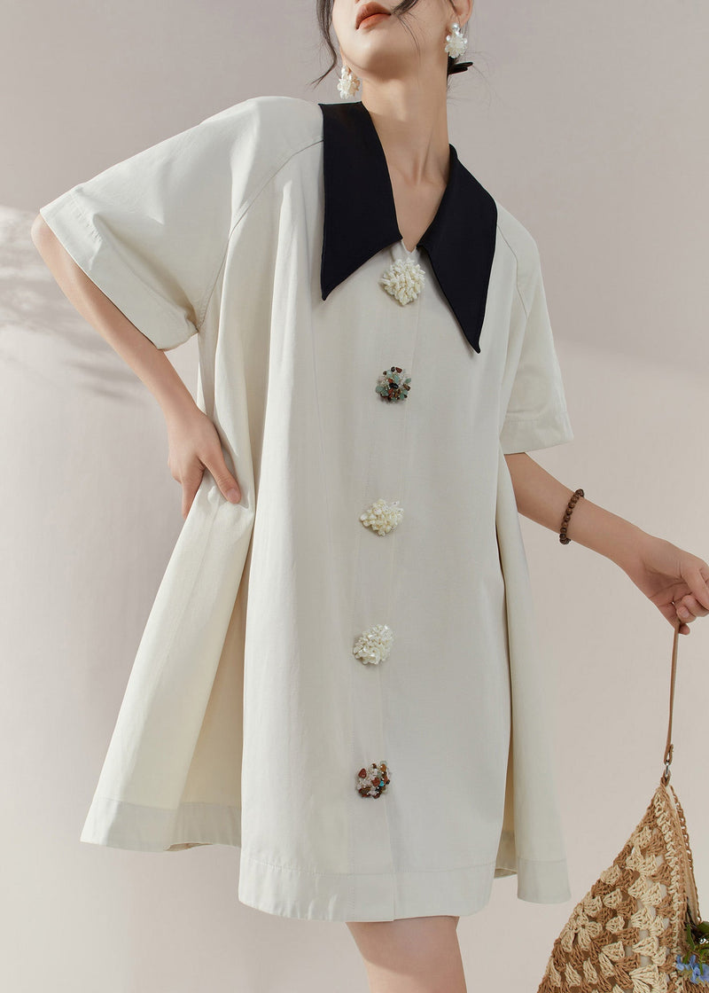 Well Tailored Dress with a Graceful Silhouette