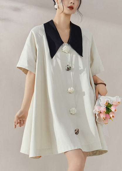Well Tailored Dress with a Graceful Silhouette
