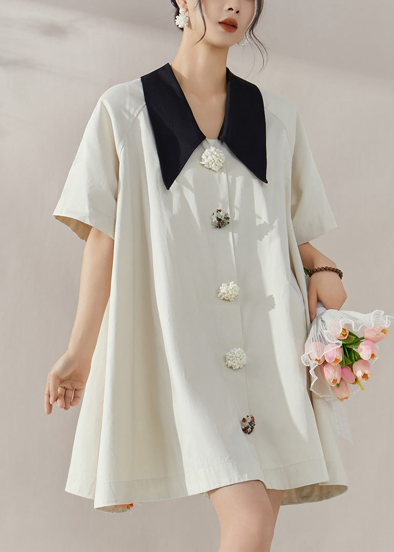 Well Tailored Dress with a Graceful Silhouette