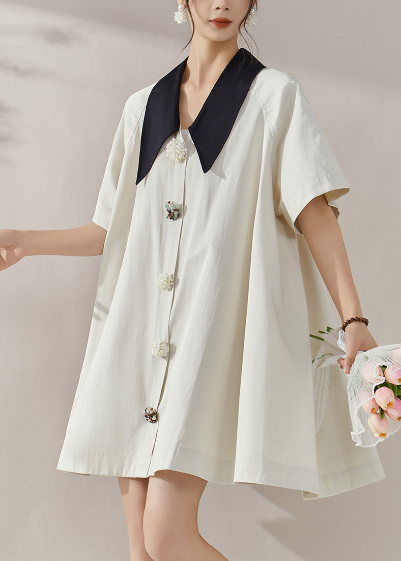 Well Tailored Dress with a Graceful Silhouette