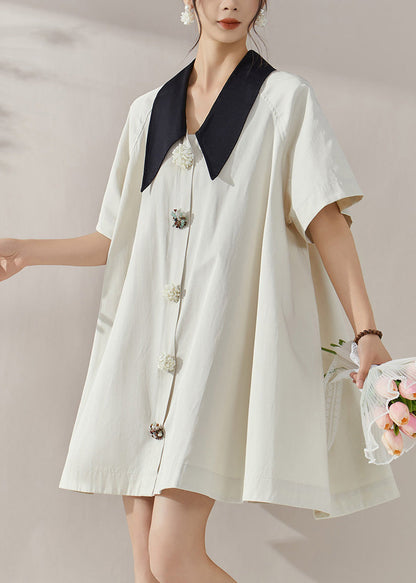 Well Tailored Dress with a Graceful Silhouette