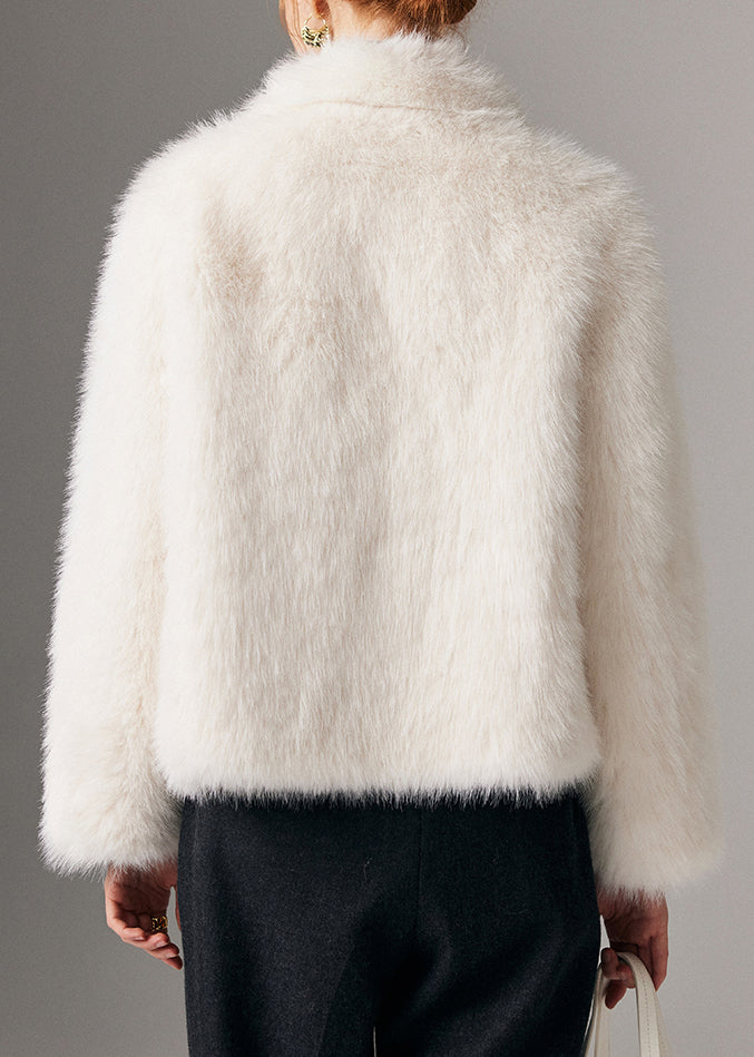 Sophisticated Coat with a Clean Classic Look