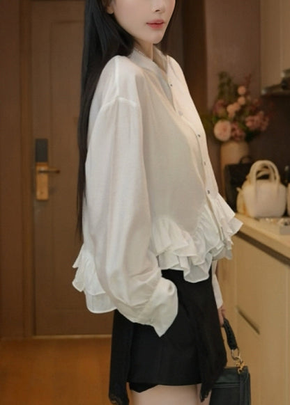 Beautifully Crafted Blouse in a Classic Style