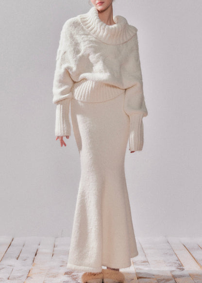 Effortlessly Elegant Sweater with a Timeless Design