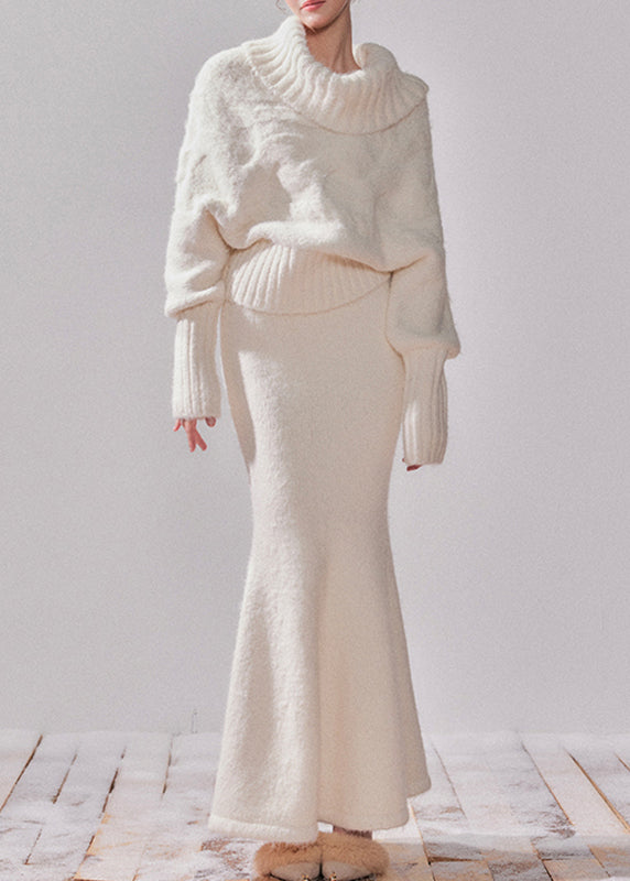 Effortlessly Elegant Sweater with a Timeless Design