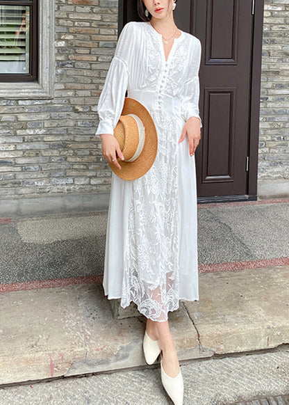 Beautifully Crafted Dress in a Classic Style
