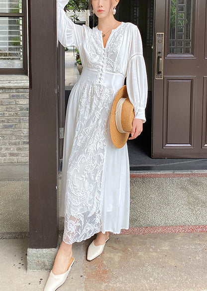 Beautifully Crafted Dress in a Classic Style