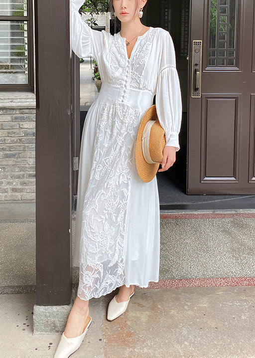 Beautifully Crafted Dress in a Classic Style